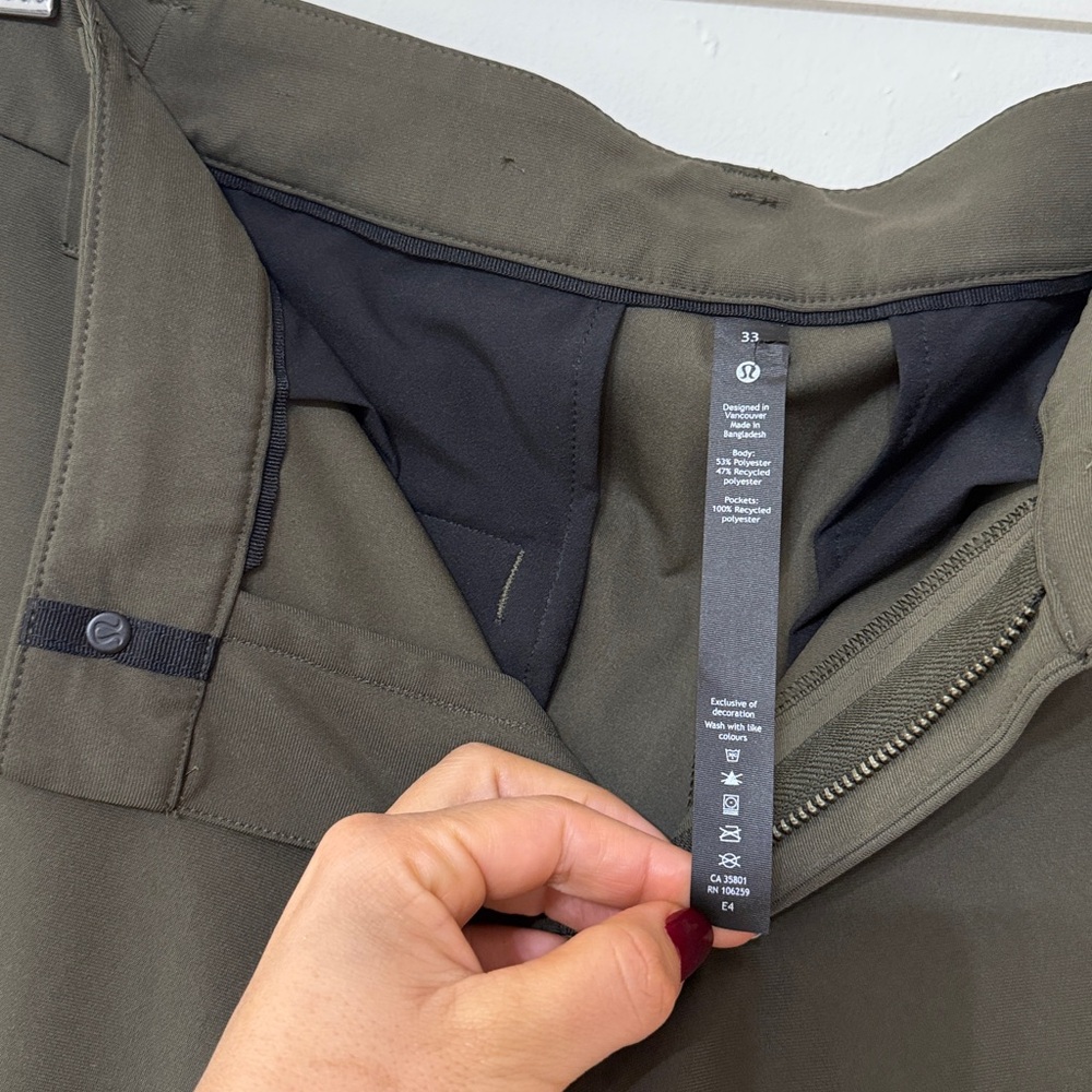 LULULEMON Men’s deep green pants Commission Pant Classic size 33‎ - Picture 13 of 16